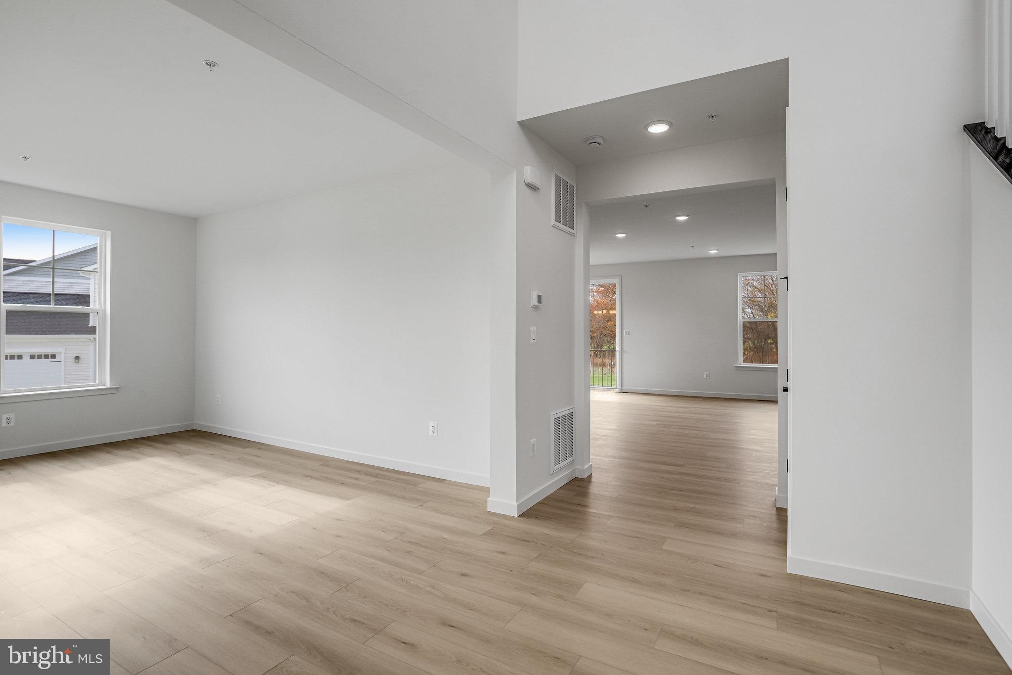 WORTHINGTON GROVE - Residential