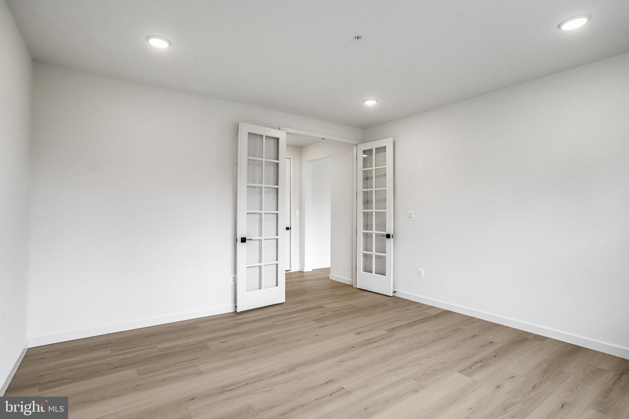 WORTHINGTON GROVE - Residential