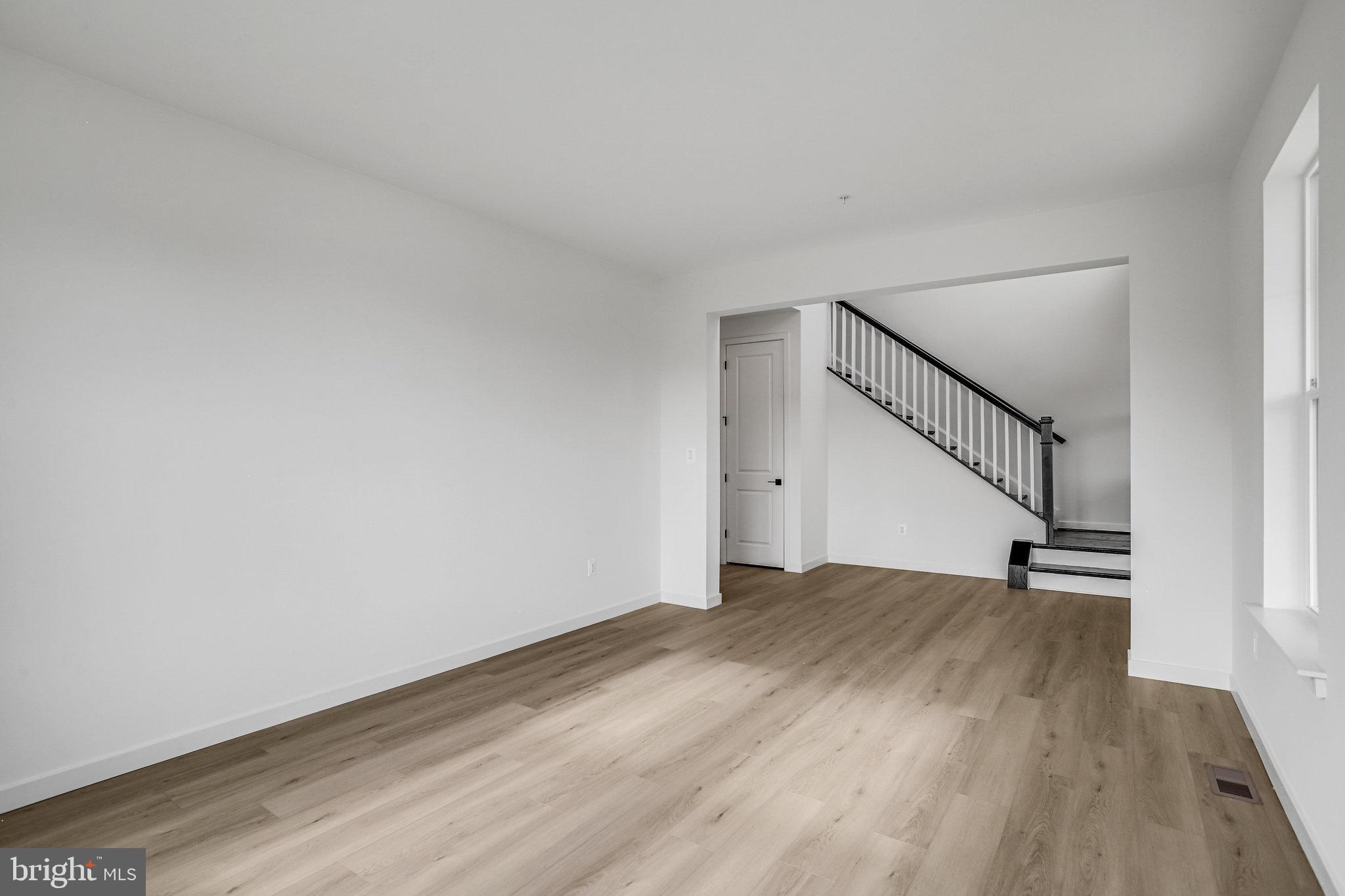 WORTHINGTON GROVE - Residential