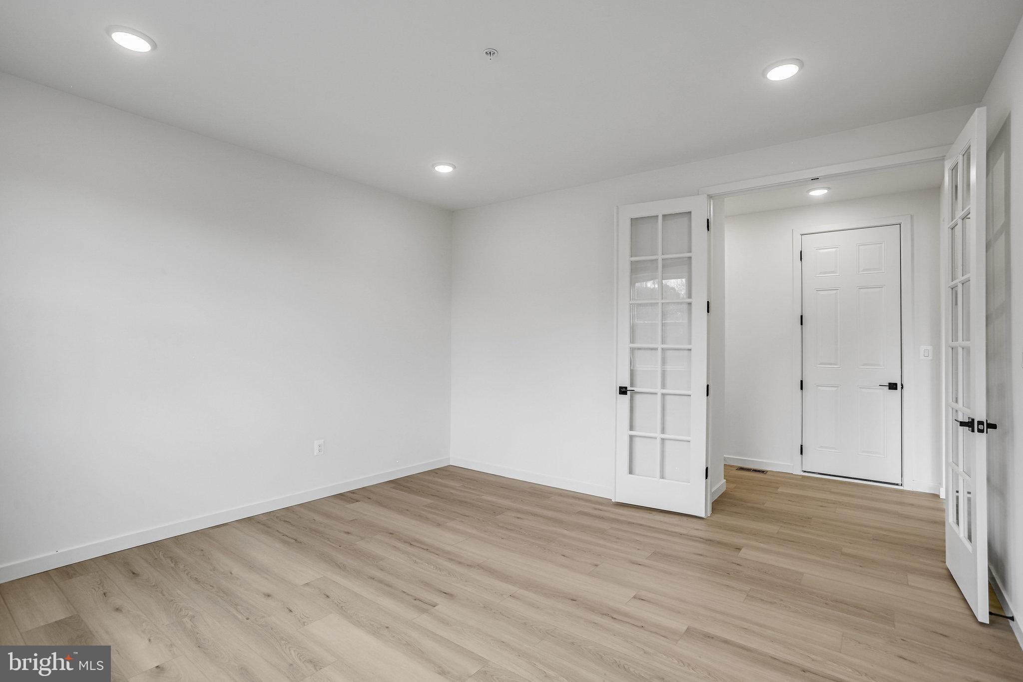 WORTHINGTON GROVE - Residential