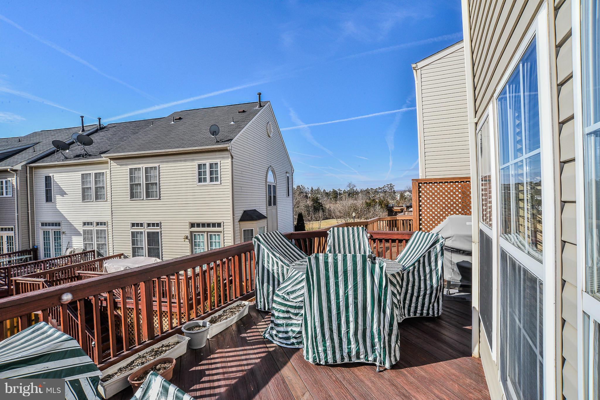 SOUTH RIDING - Residential