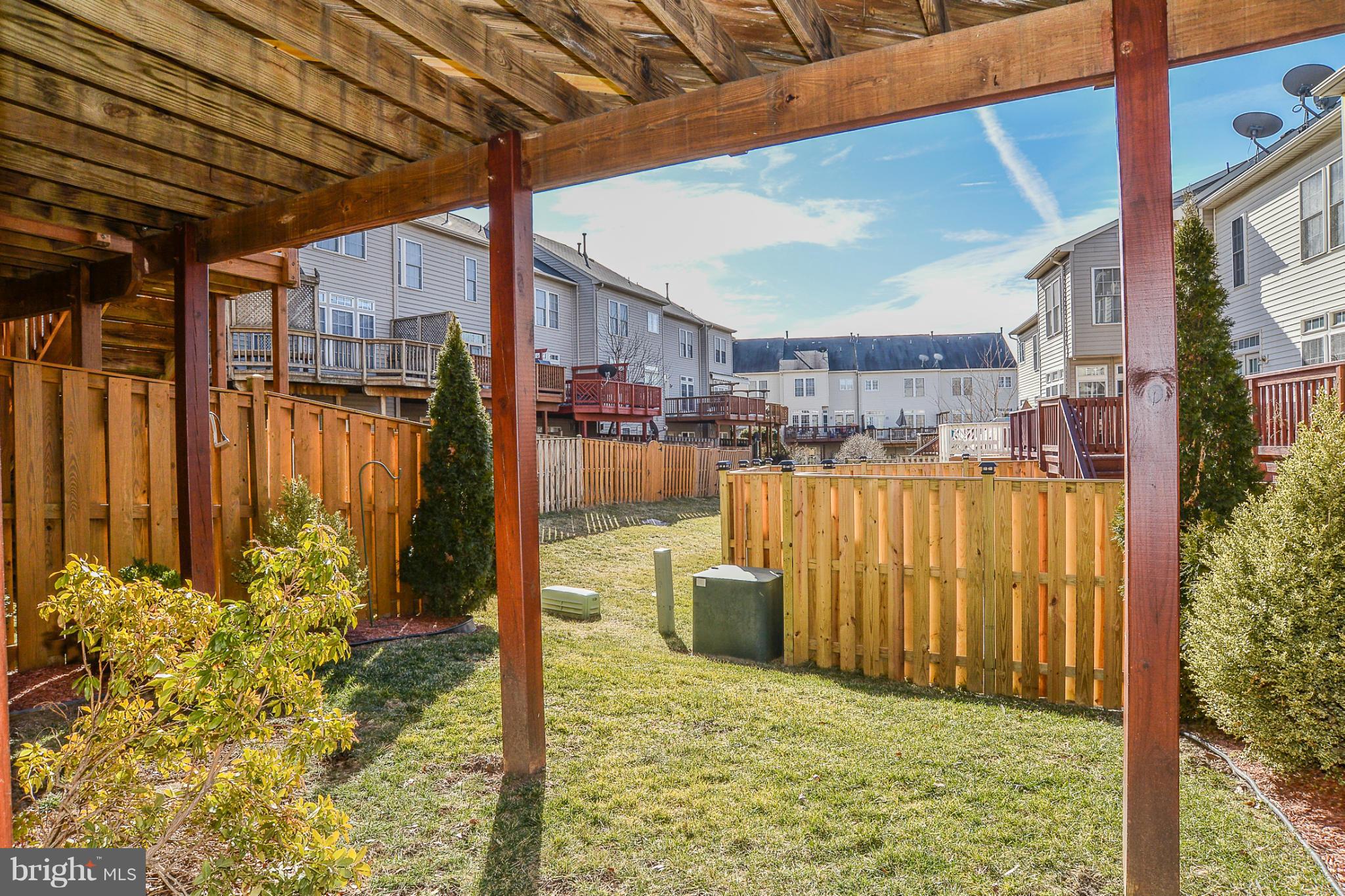 SOUTH RIDING - Residential