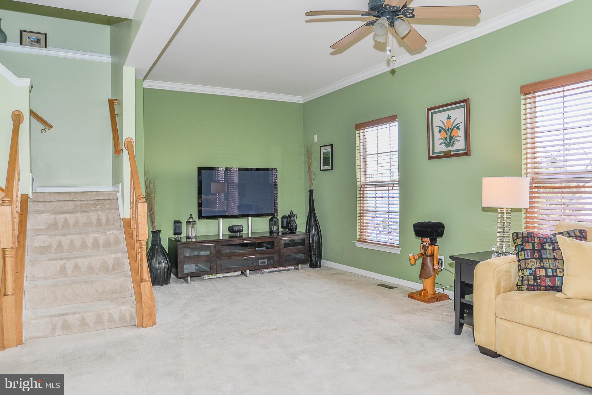 SOUTH RIDING - Residential