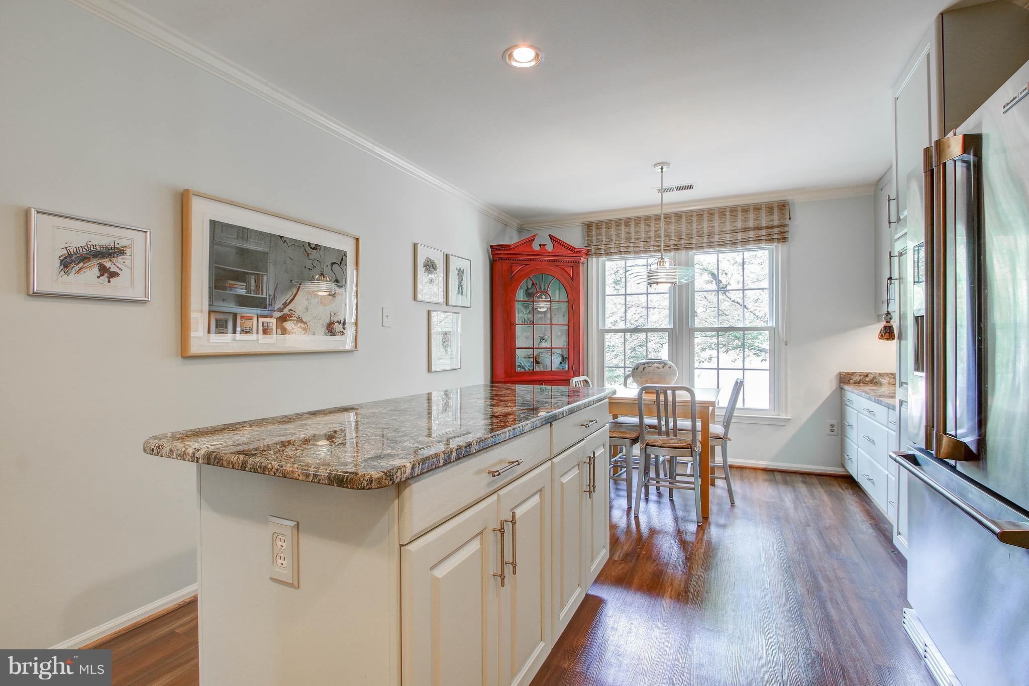 LUXBERRY COURTS - Residential