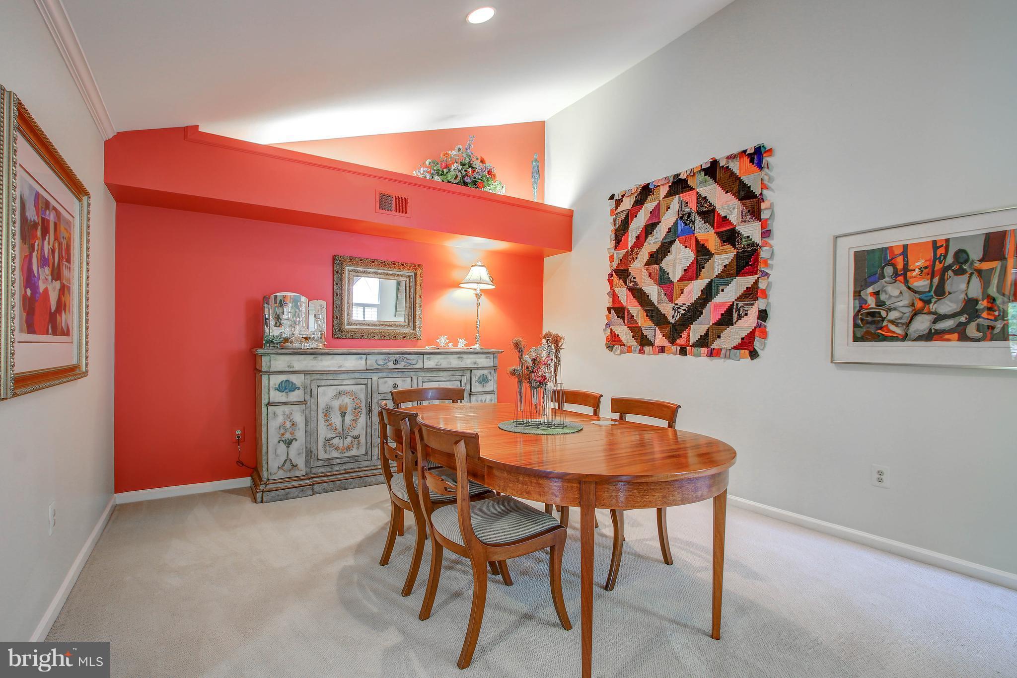 LUXBERRY COURTS - Residential