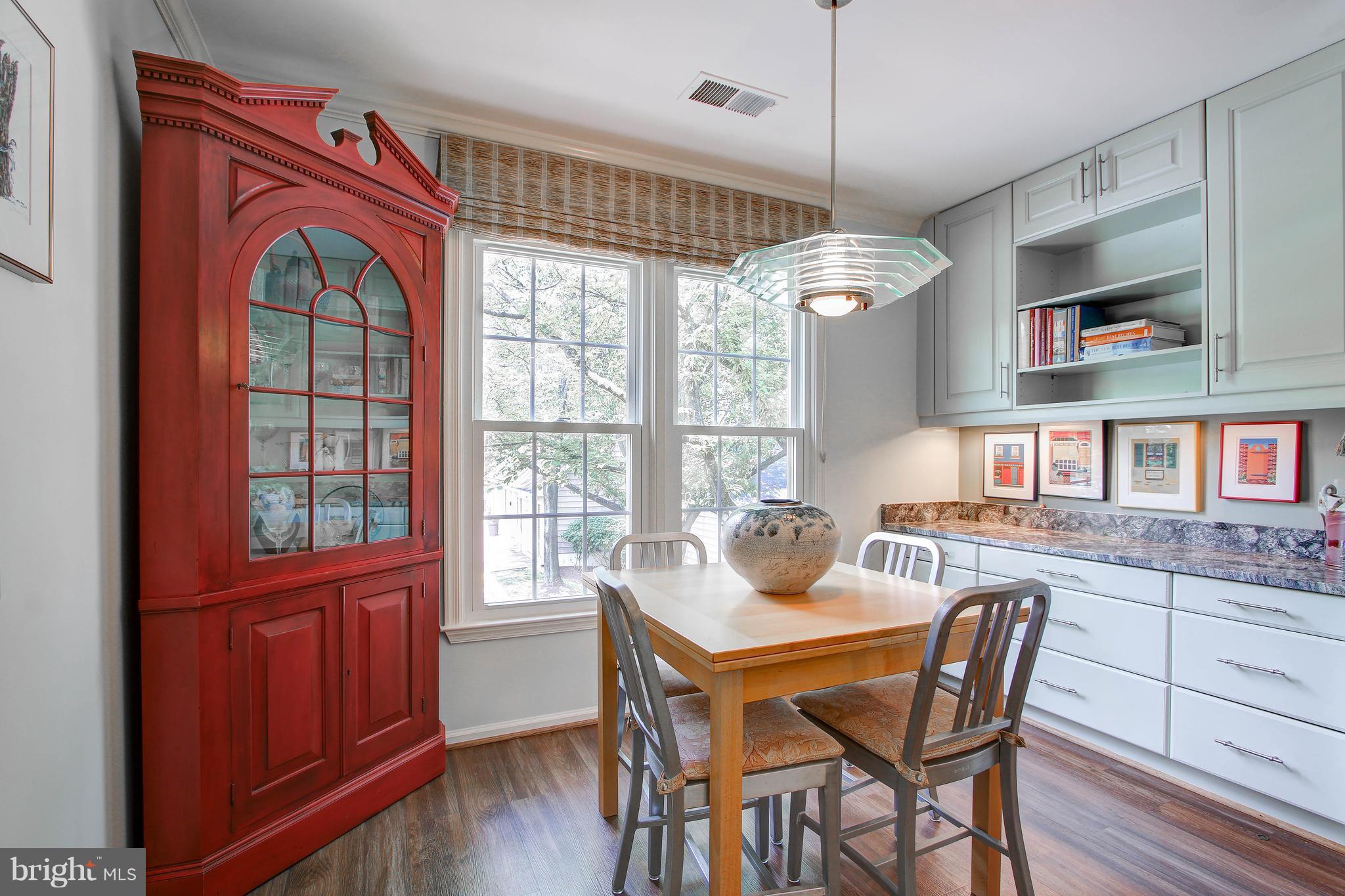 LUXBERRY COURTS - Residential