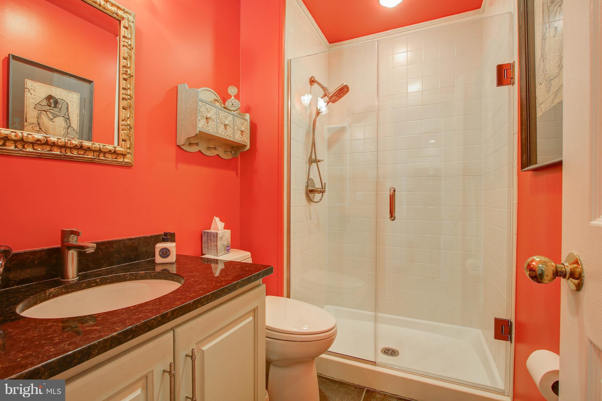 LUXBERRY COURTS - Residential