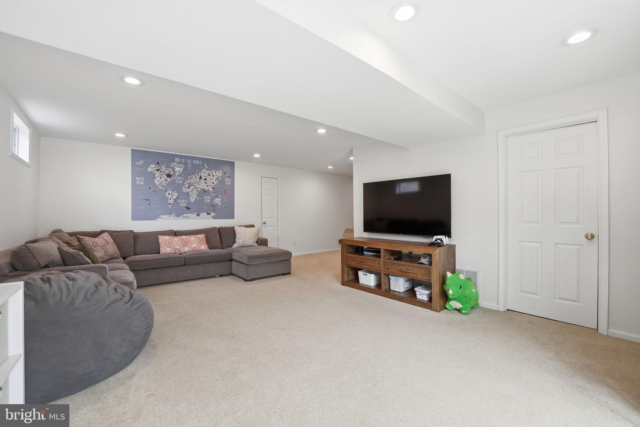 GREAT FALLS FOREST - Residential