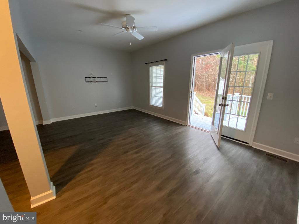 EASTON CLUB - Residential Lease