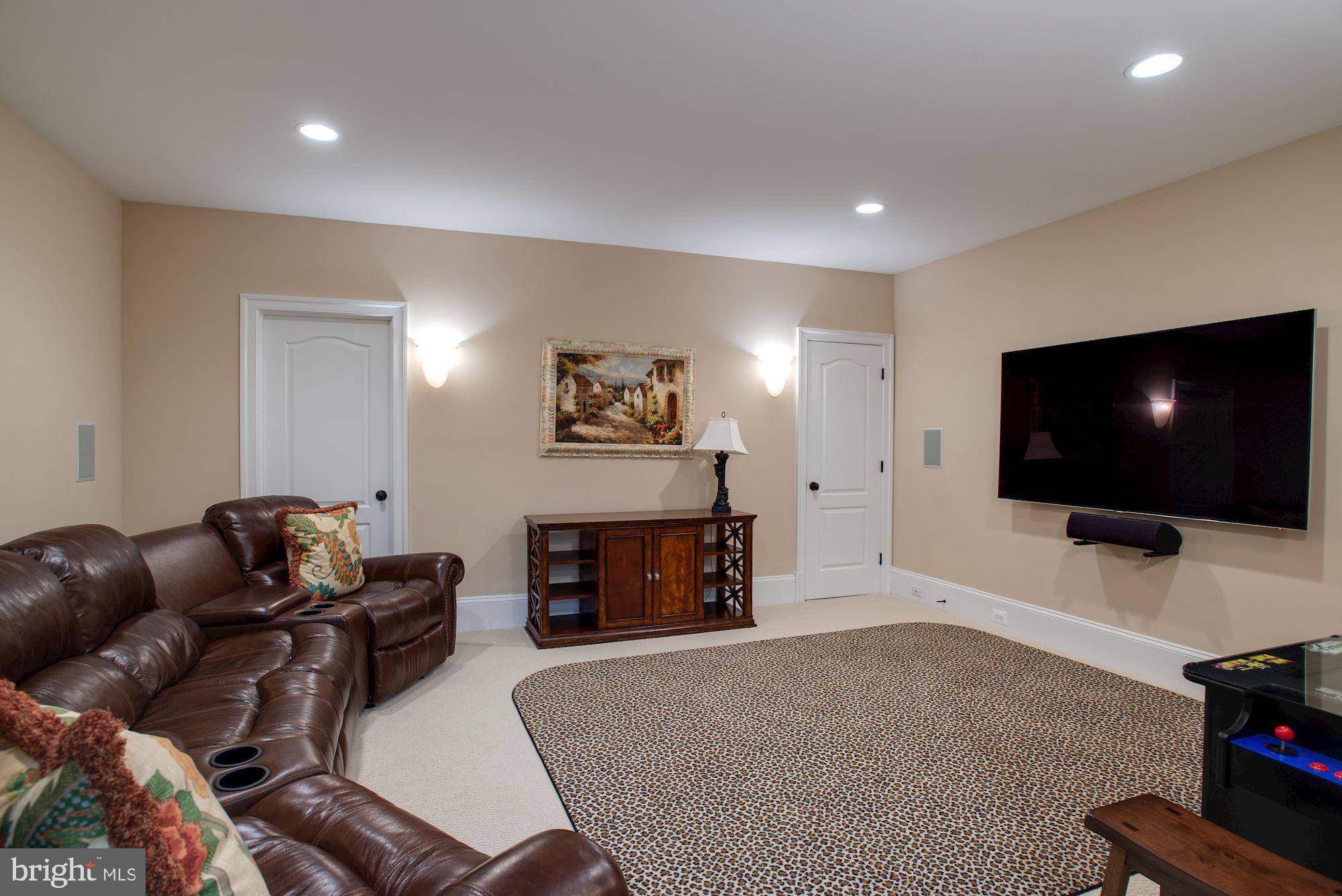 LANGLEY FOREST - Residential