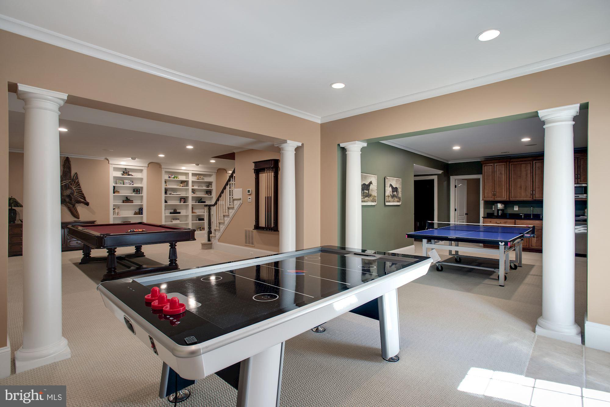 LANGLEY FOREST - Residential