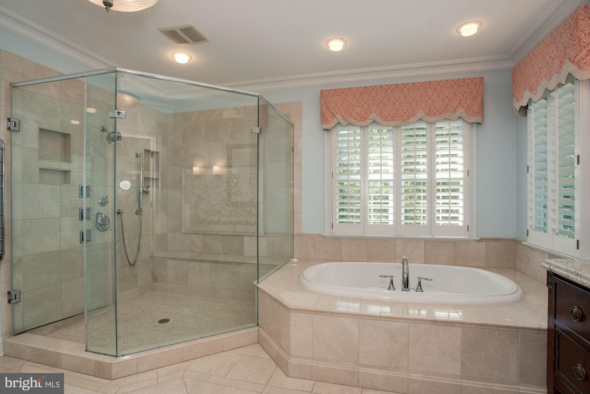 LANGLEY FOREST - Residential