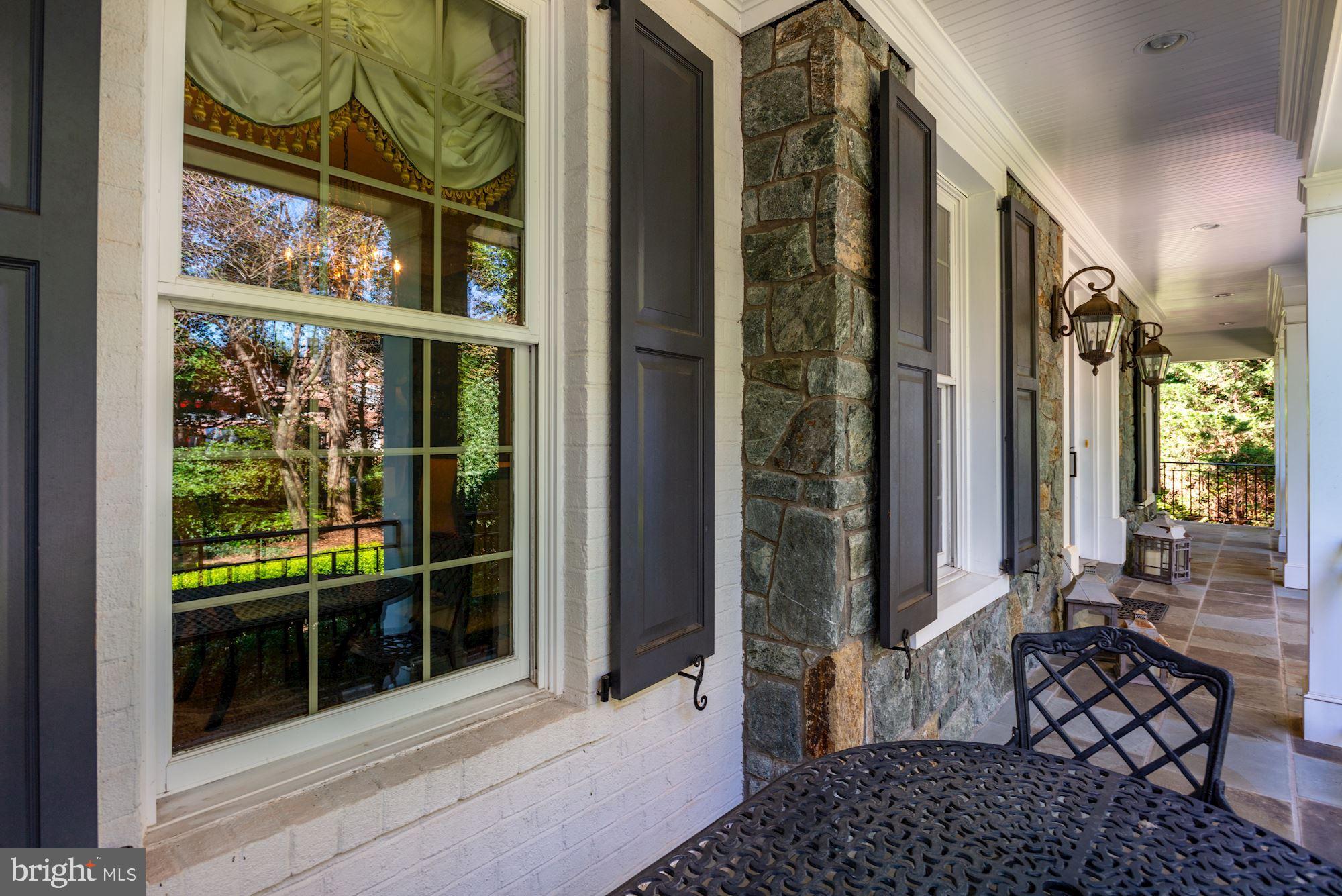 LANGLEY FOREST - Residential