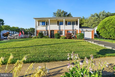 Photo of 13203 Delaney Road, WOODBRIDGE, VA 22193 (MLS # VAPW2123294)