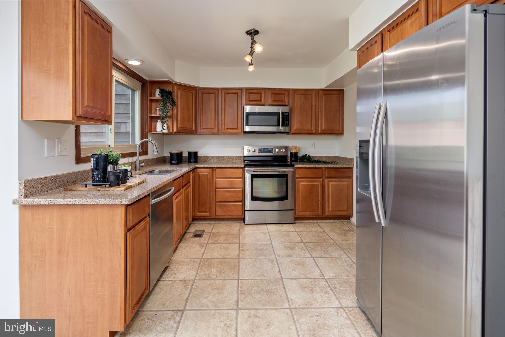 KINGS CONTRIVANCE - Residential