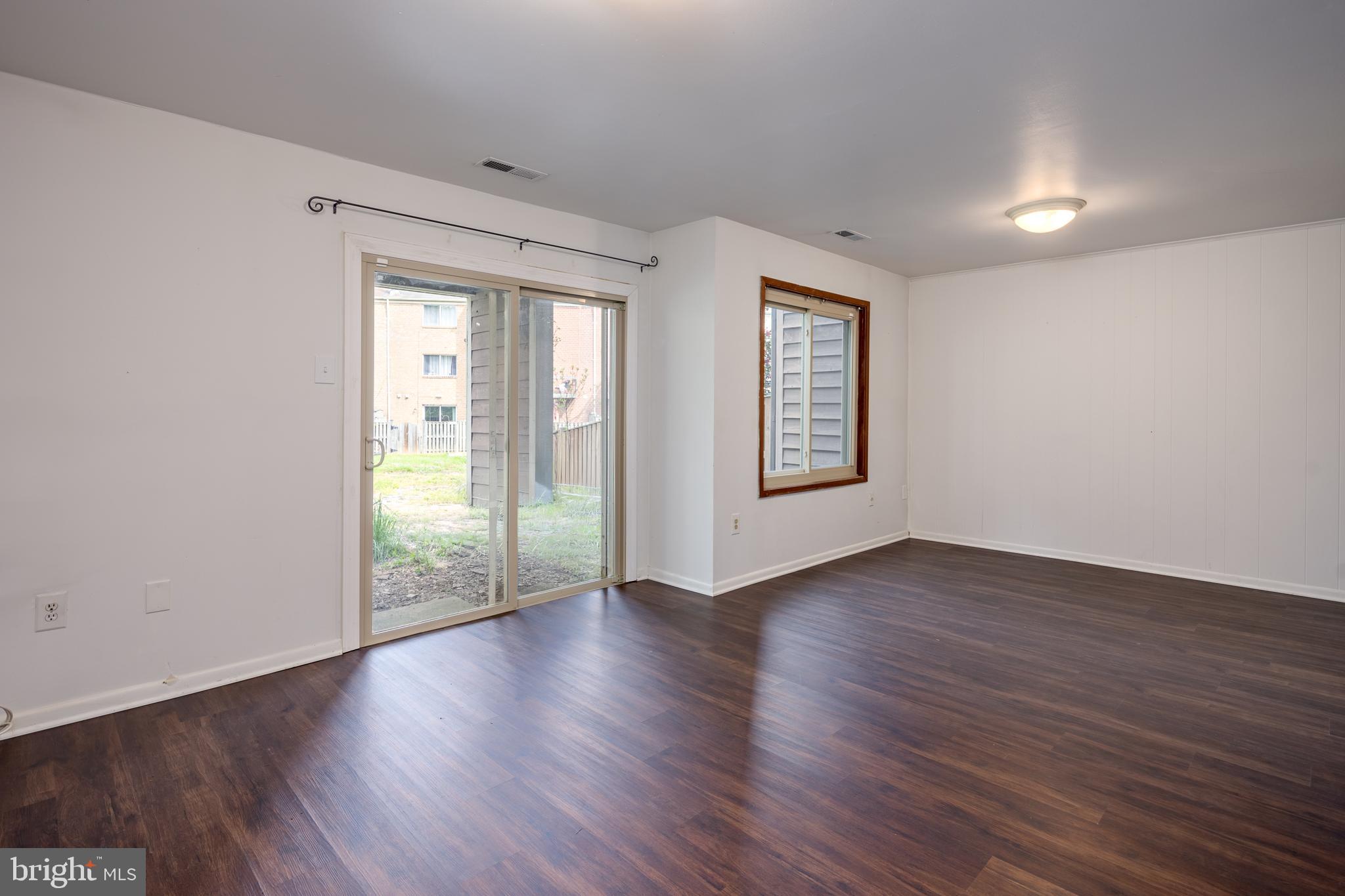 KINGS CONTRIVANCE - Residential