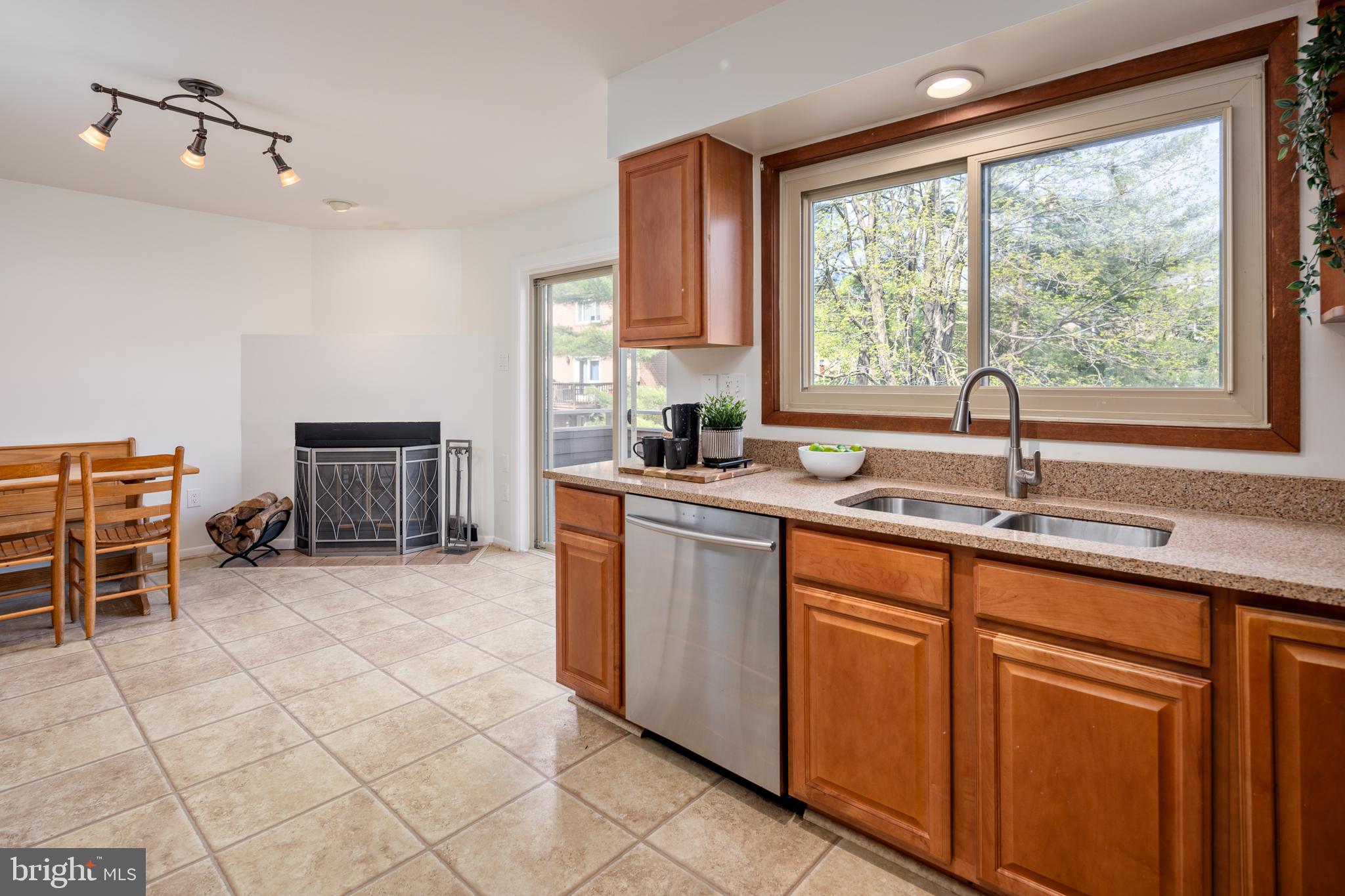 KINGS CONTRIVANCE - Residential