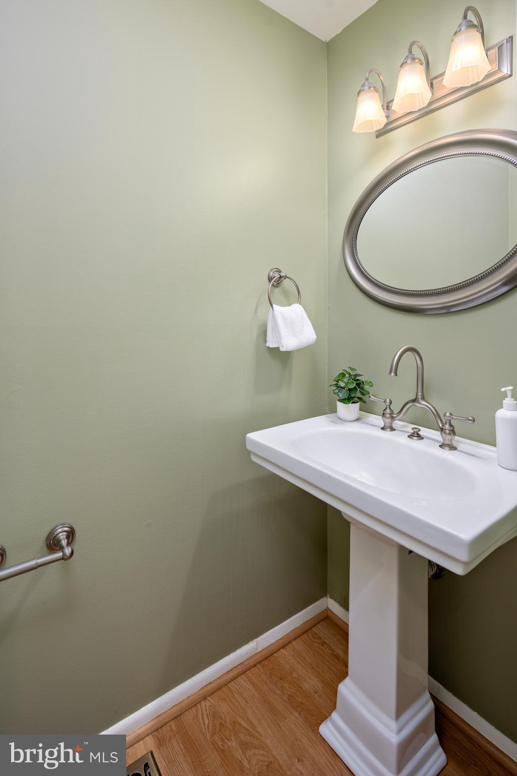 KINGS CONTRIVANCE - Residential