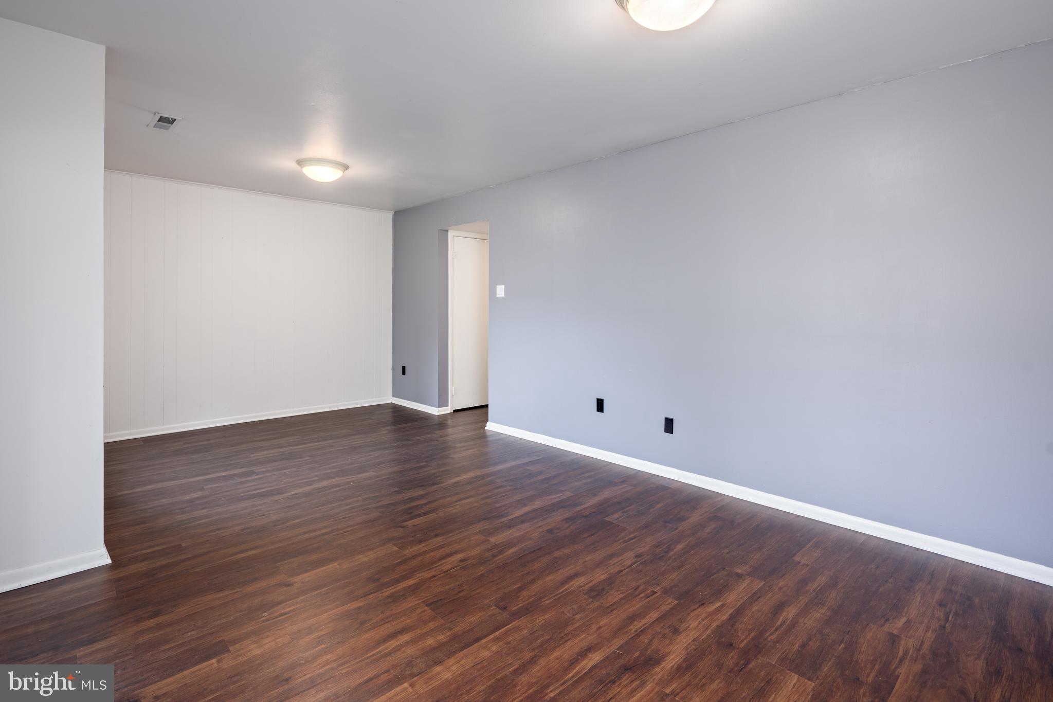 KINGS CONTRIVANCE - Residential