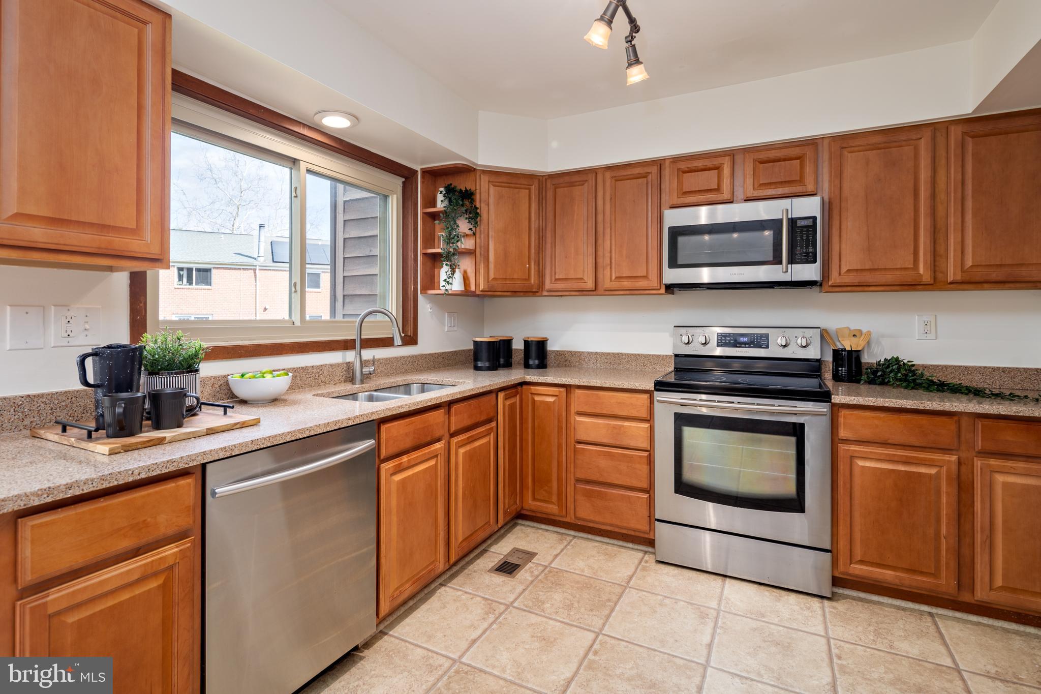 KINGS CONTRIVANCE - Residential