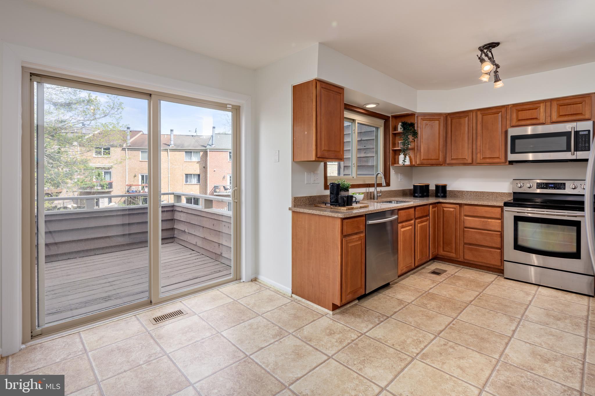 KINGS CONTRIVANCE - Residential