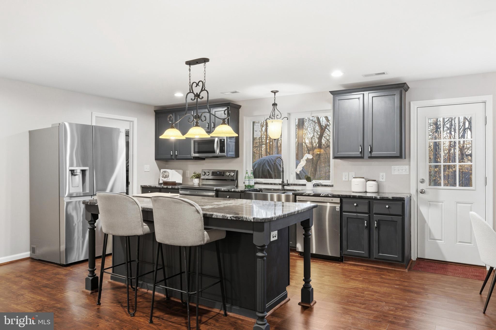 RIVERWOOD FARMS - Residential