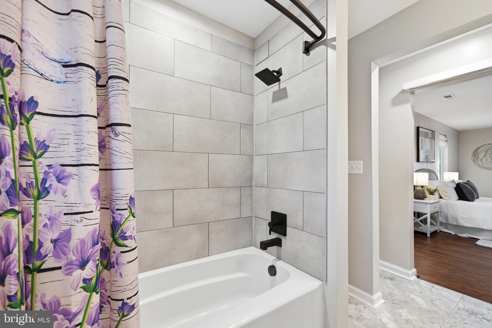 RIVERWOOD FARMS - Residential