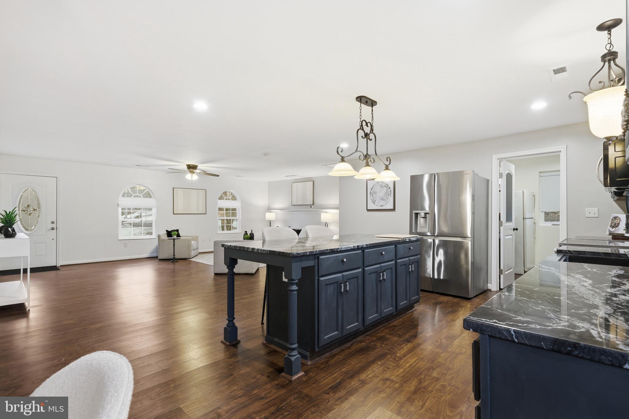 RIVERWOOD FARMS - Residential