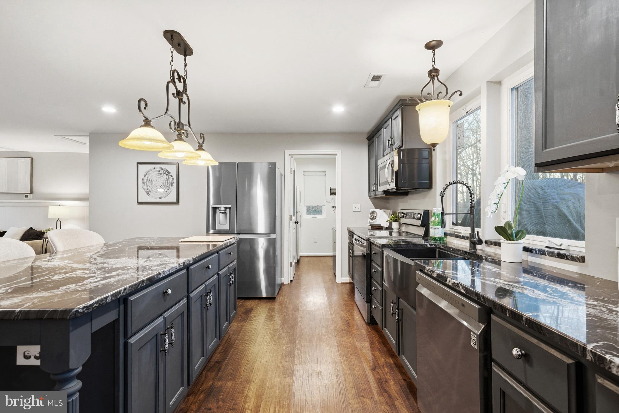 RIVERWOOD FARMS - Residential