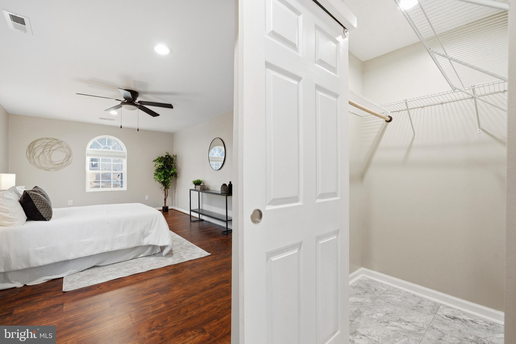 RIVERWOOD FARMS - Residential