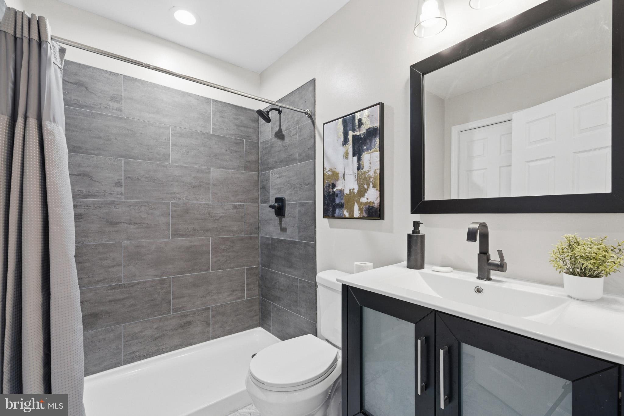 RIVERWOOD FARMS - Residential