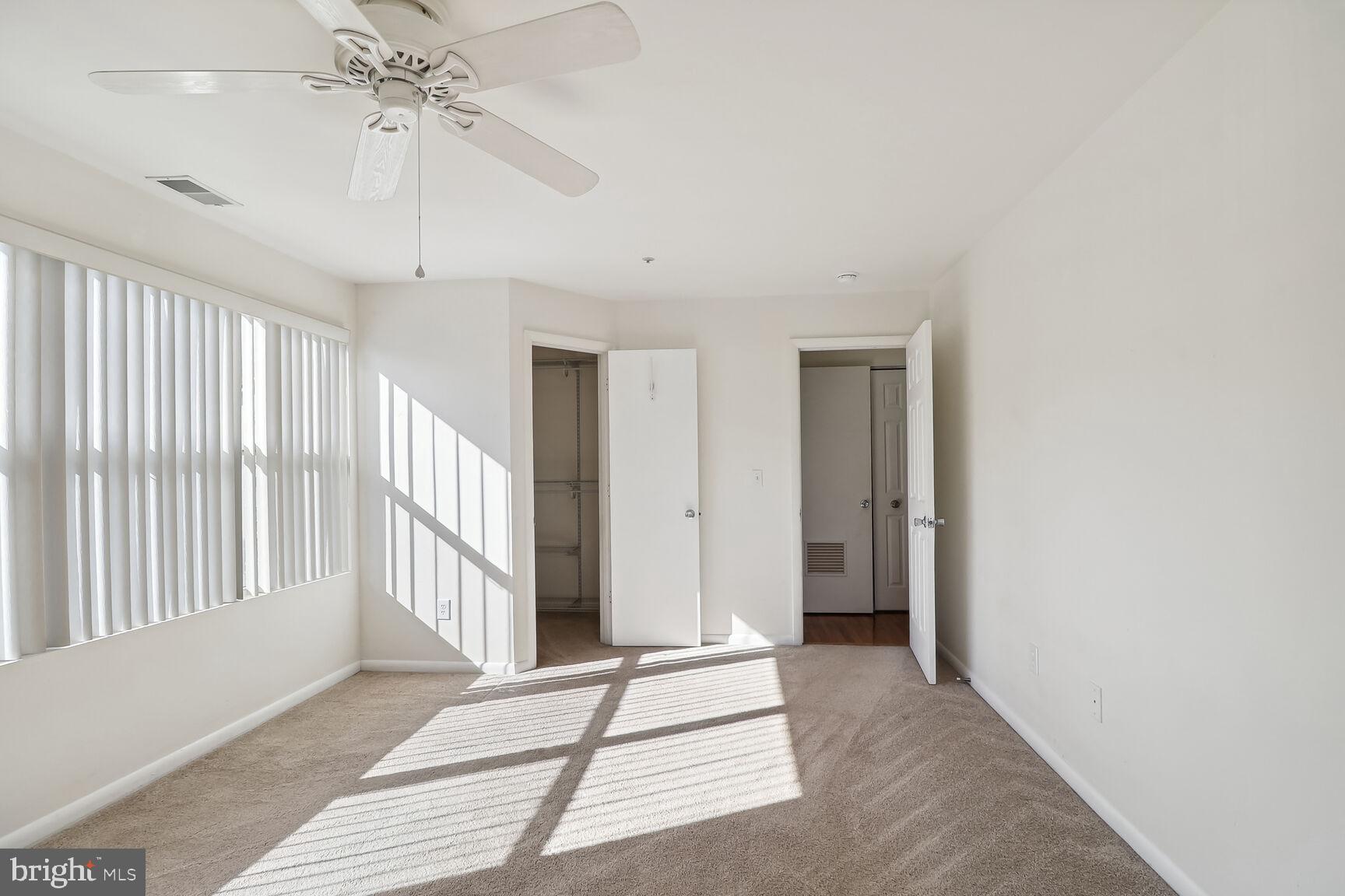 ANNAPOLIS OVERLOOK - Residential