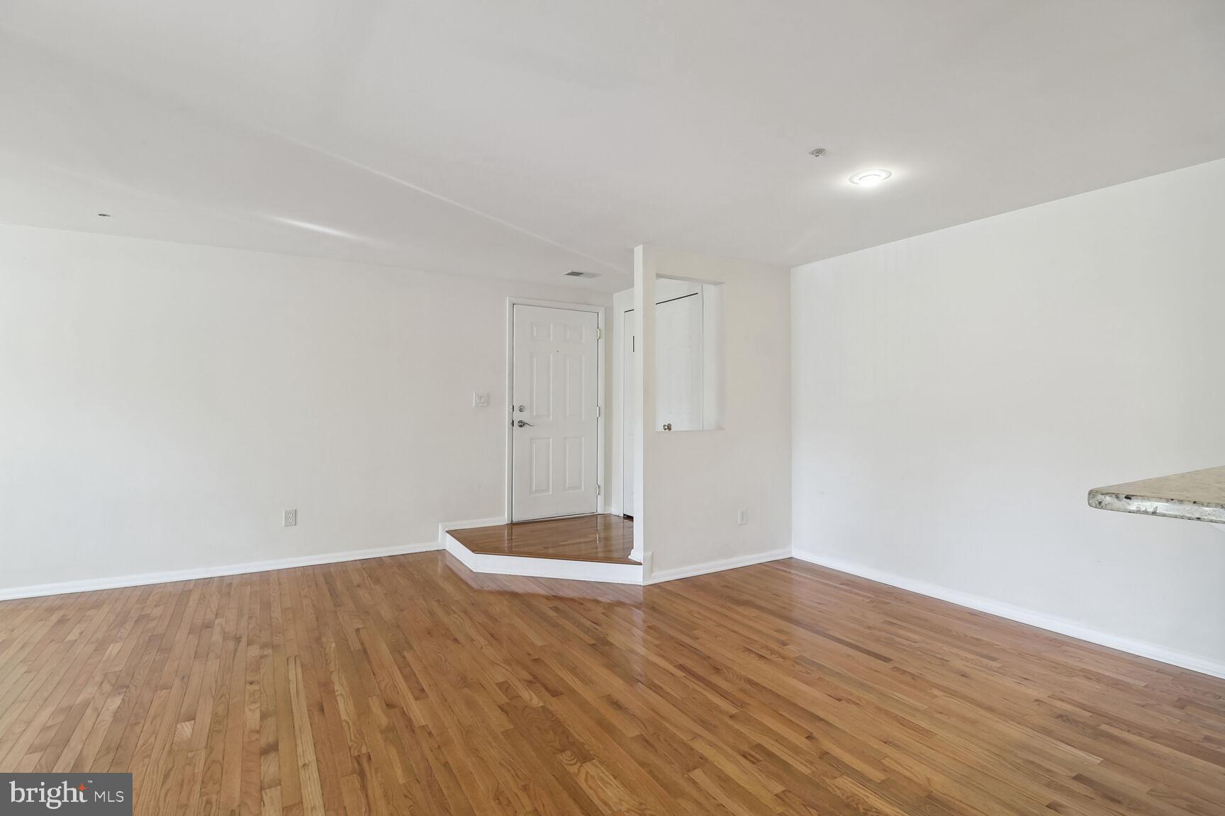 ANNAPOLIS OVERLOOK - Residential