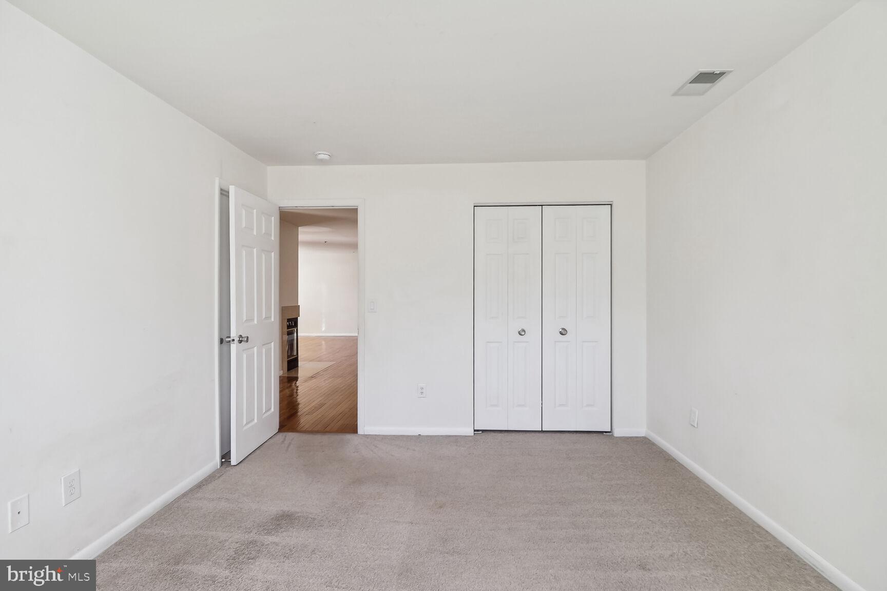 ANNAPOLIS OVERLOOK - Residential