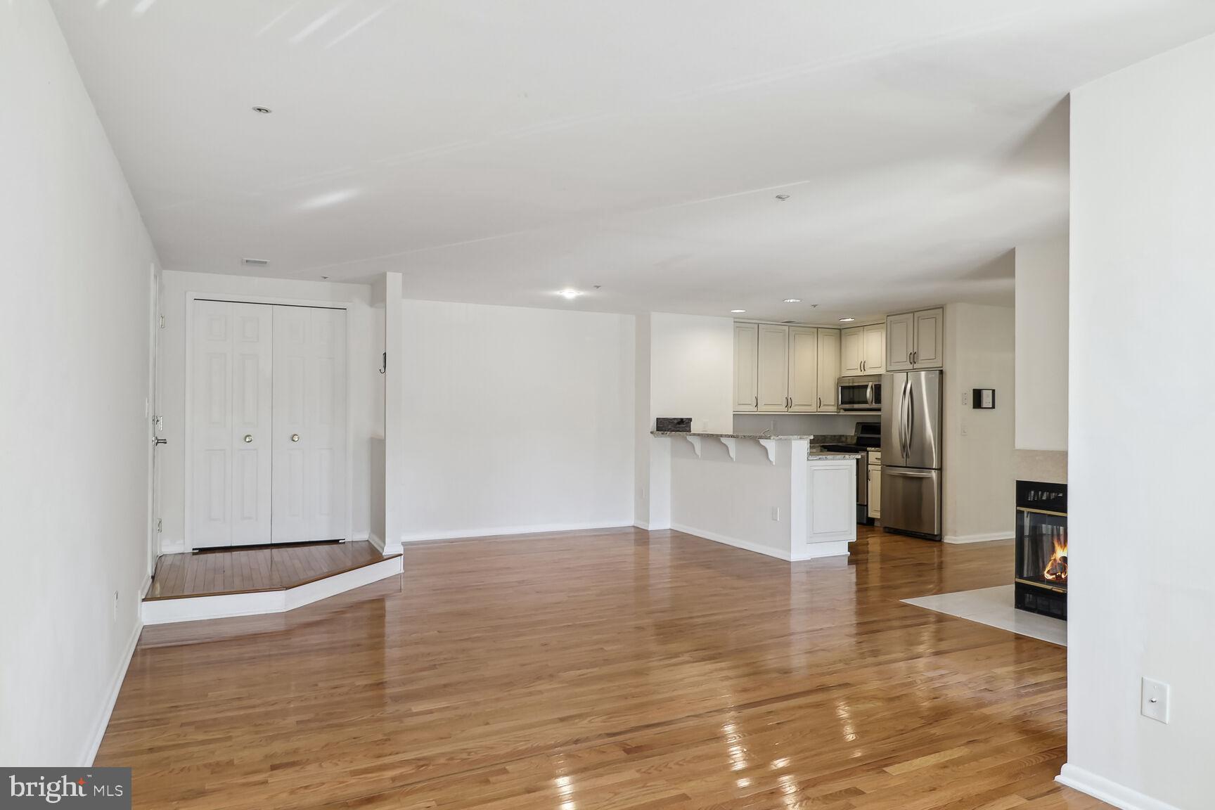 ANNAPOLIS OVERLOOK - Residential