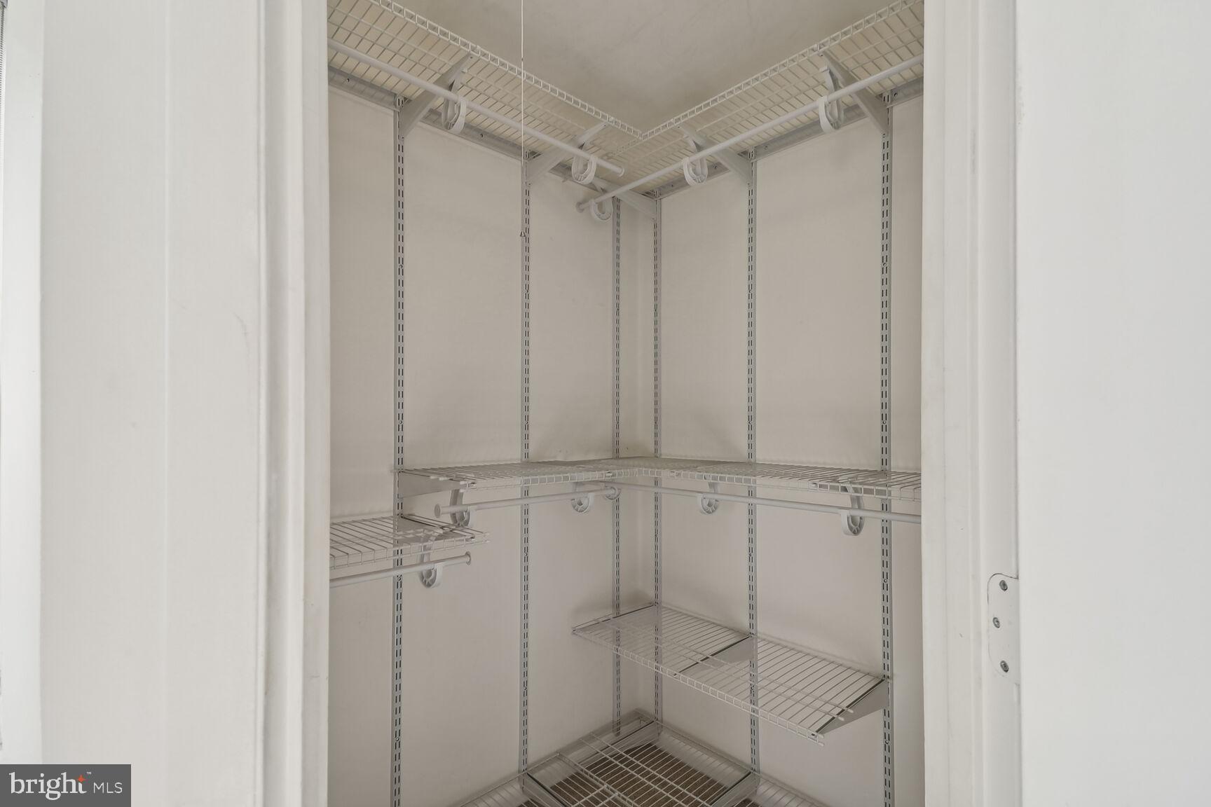 ANNAPOLIS OVERLOOK - Residential