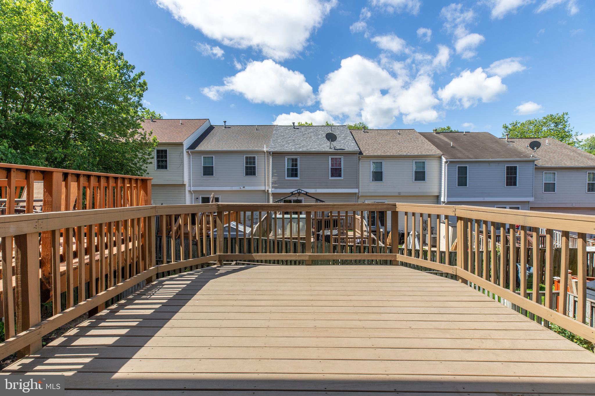 CENTRE RIDGE LAND BAY - Residential