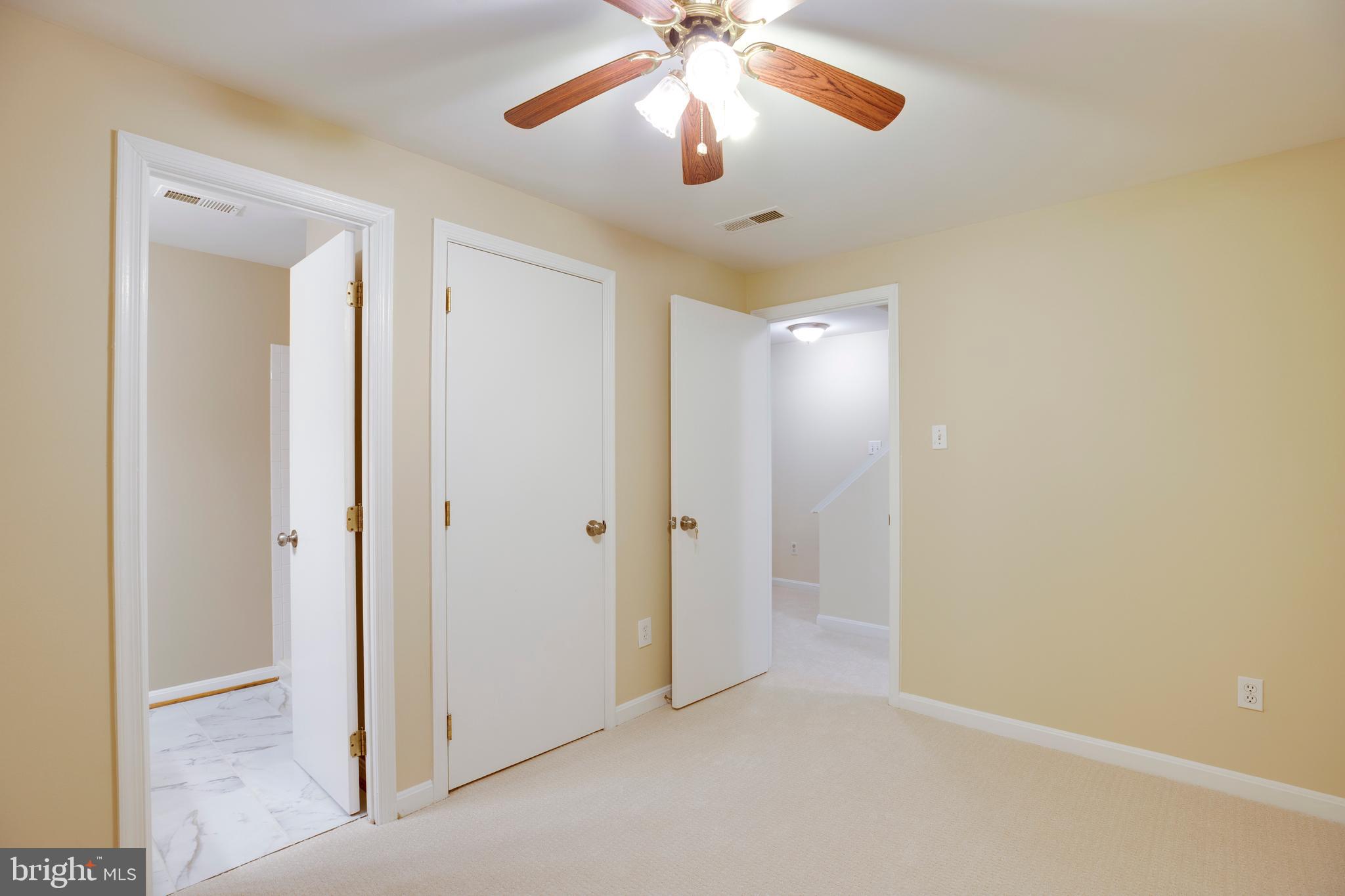 CENTRE RIDGE LAND BAY - Residential