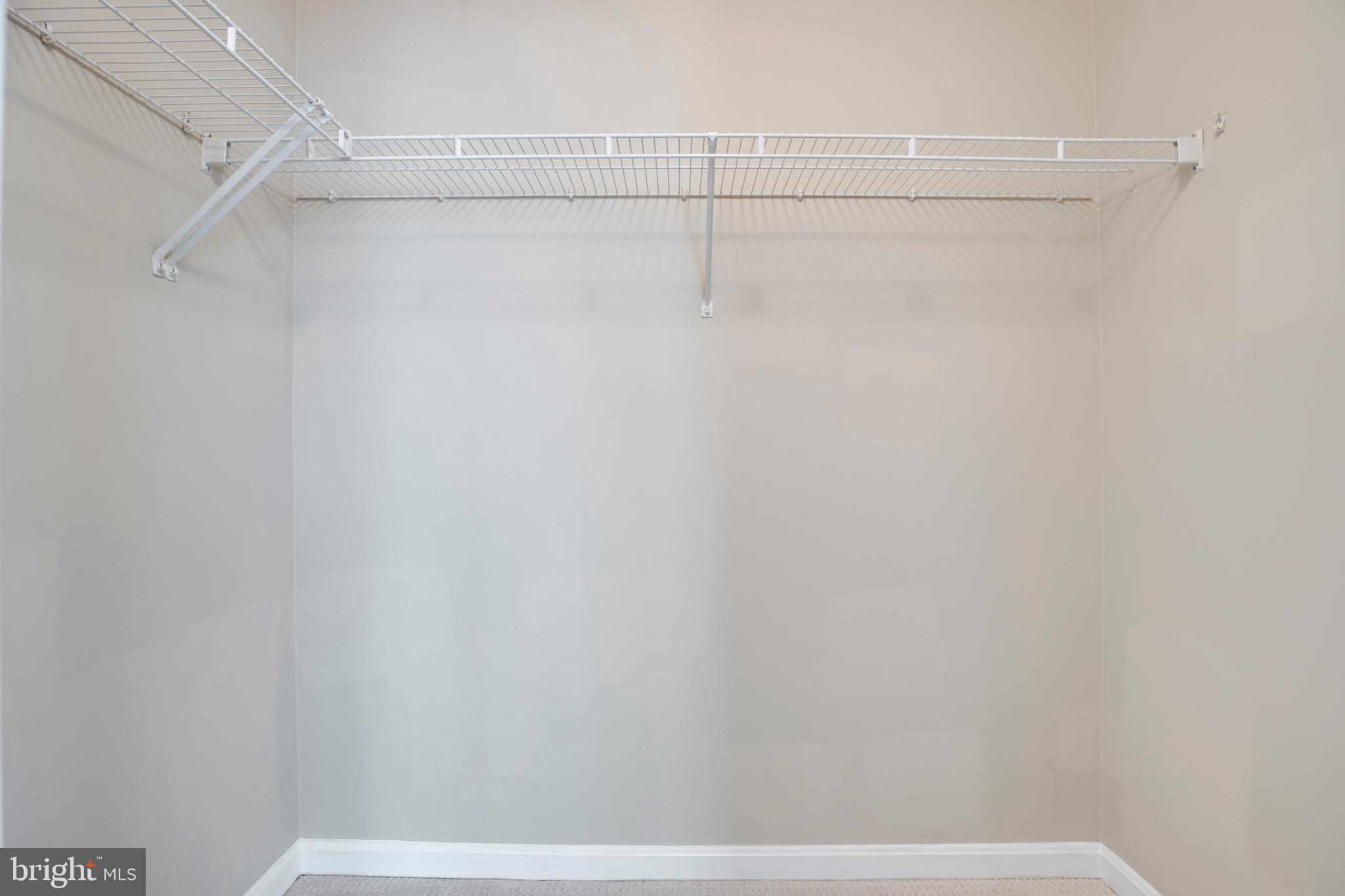 CENTRE RIDGE LAND BAY - Residential