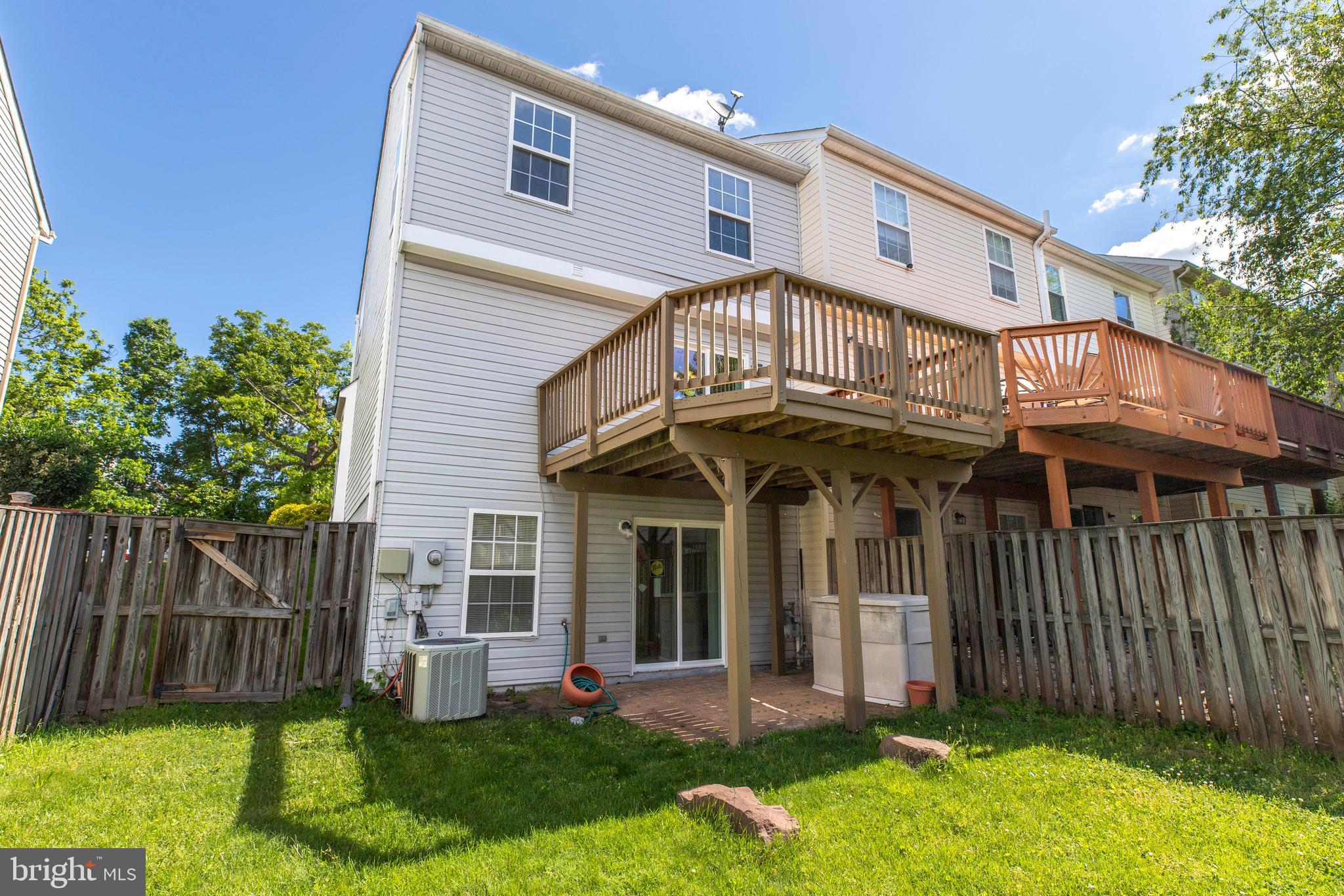 CENTRE RIDGE LAND BAY - Residential