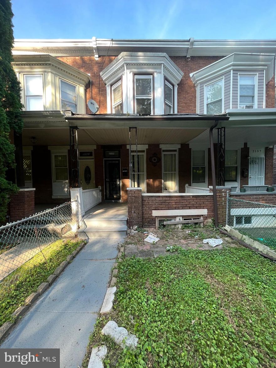 Great investment opportunity with strong upside potential! Located near everything—shopping, highways, and public transit—this property offers solid rental income and strong comps in the area. Ideal for investors looking for cash flow and long-term appreciation. Bring all offers seller is motivated!