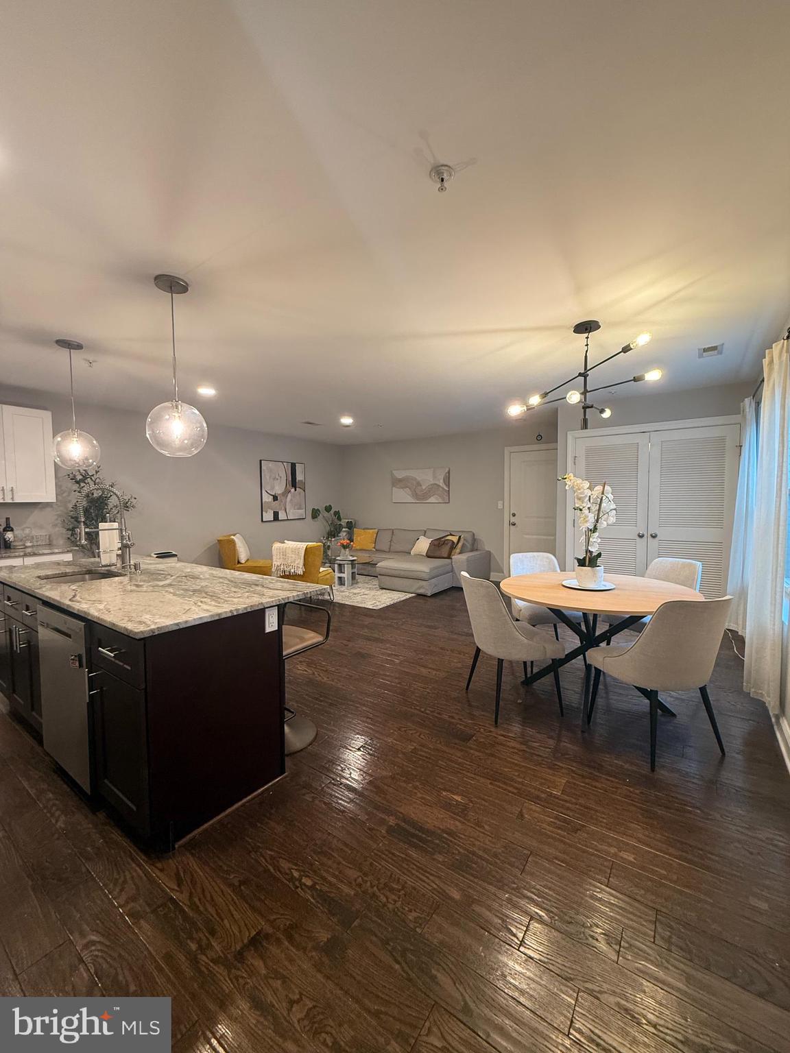 1258 HOLBROOK TERRACE NE 5