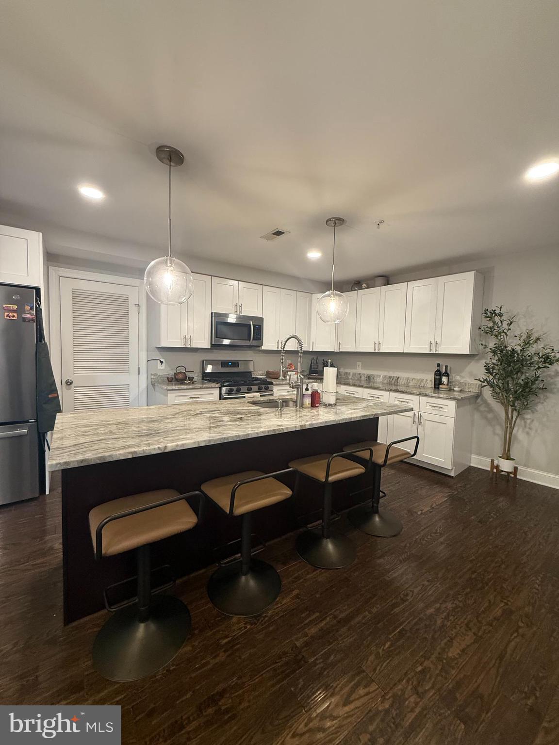 1258 HOLBROOK TERRACE NE 5