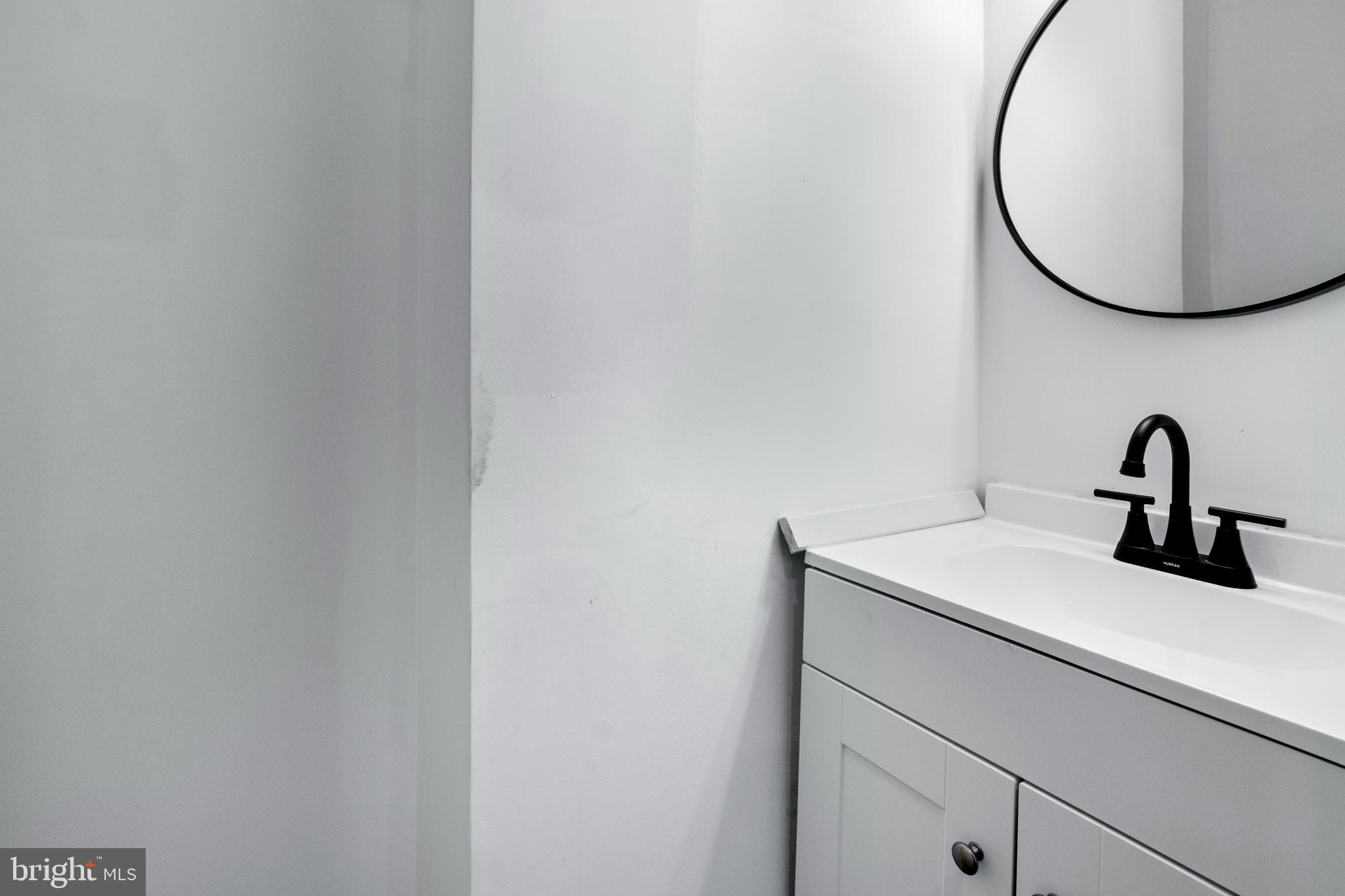 LEXINGTON - Residential Lease