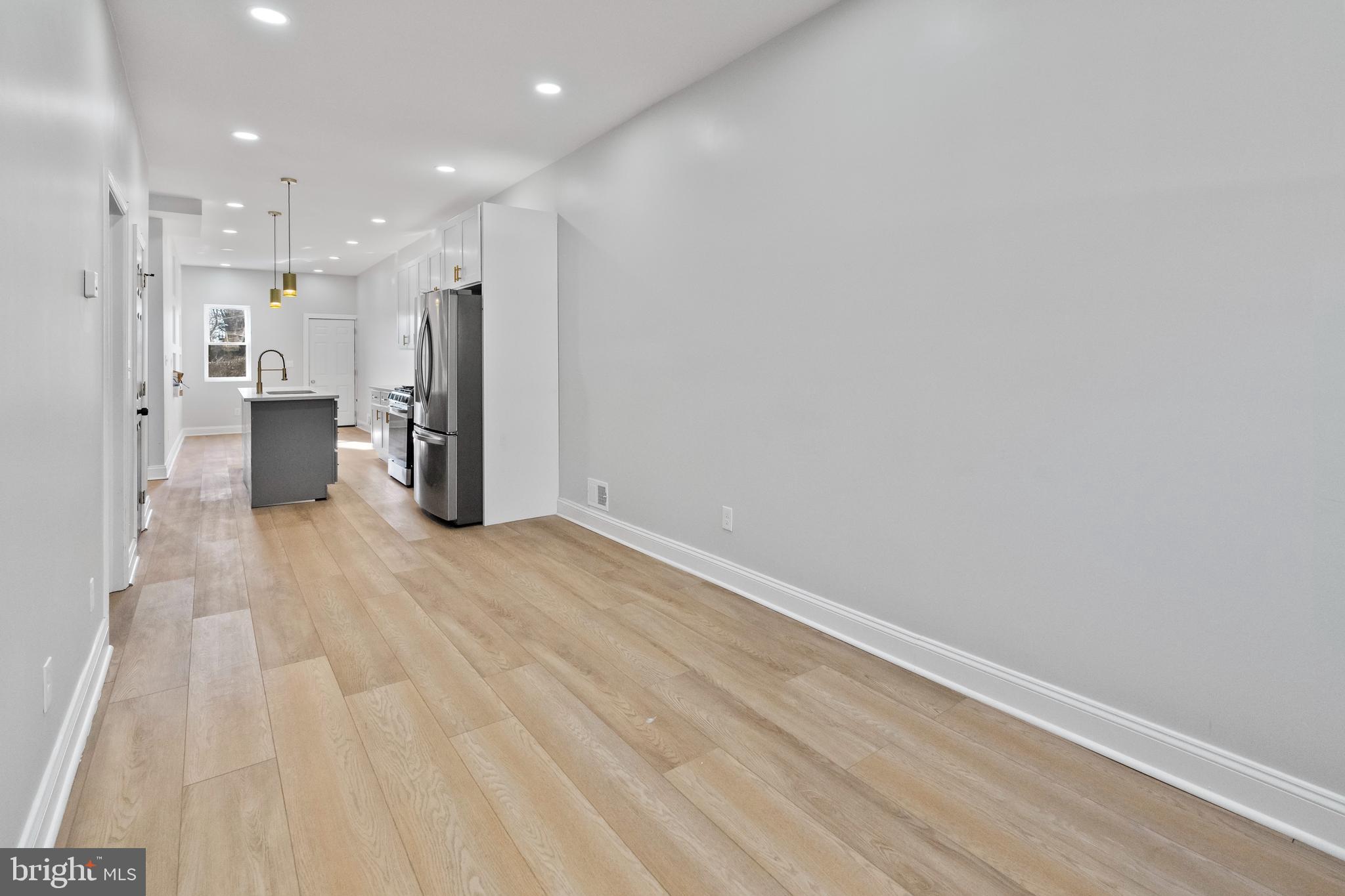 LEXINGTON - Residential Lease