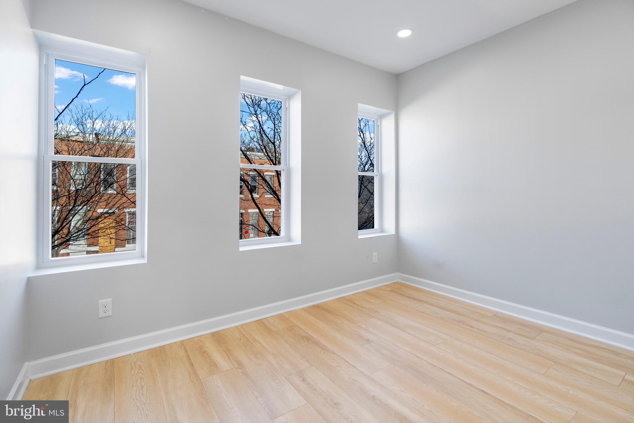 LEXINGTON - Residential Lease