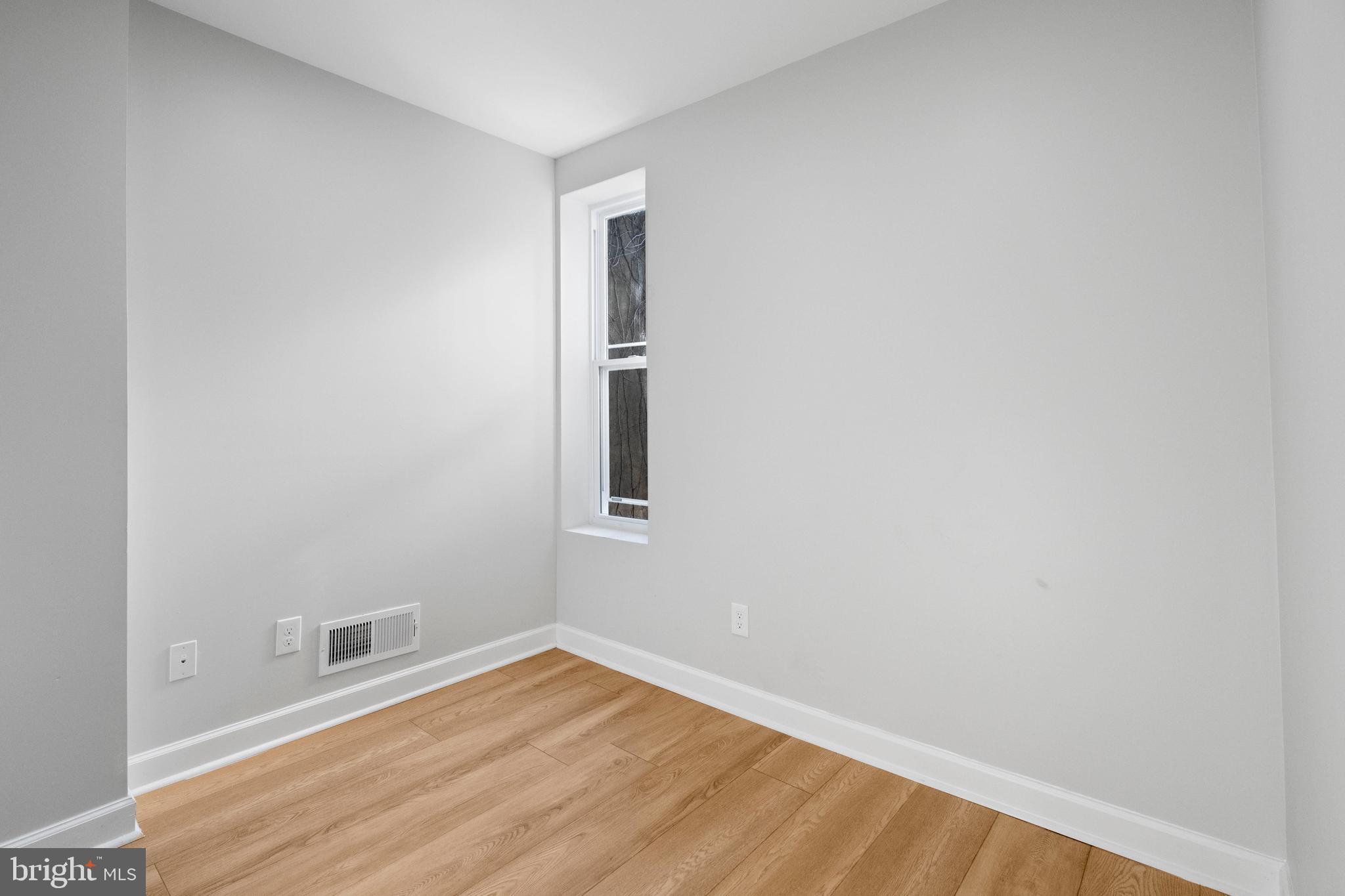 LEXINGTON - Residential Lease