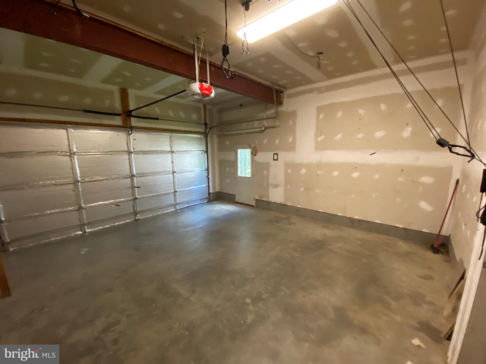 WILDERNESS SHORES - Residential Lease