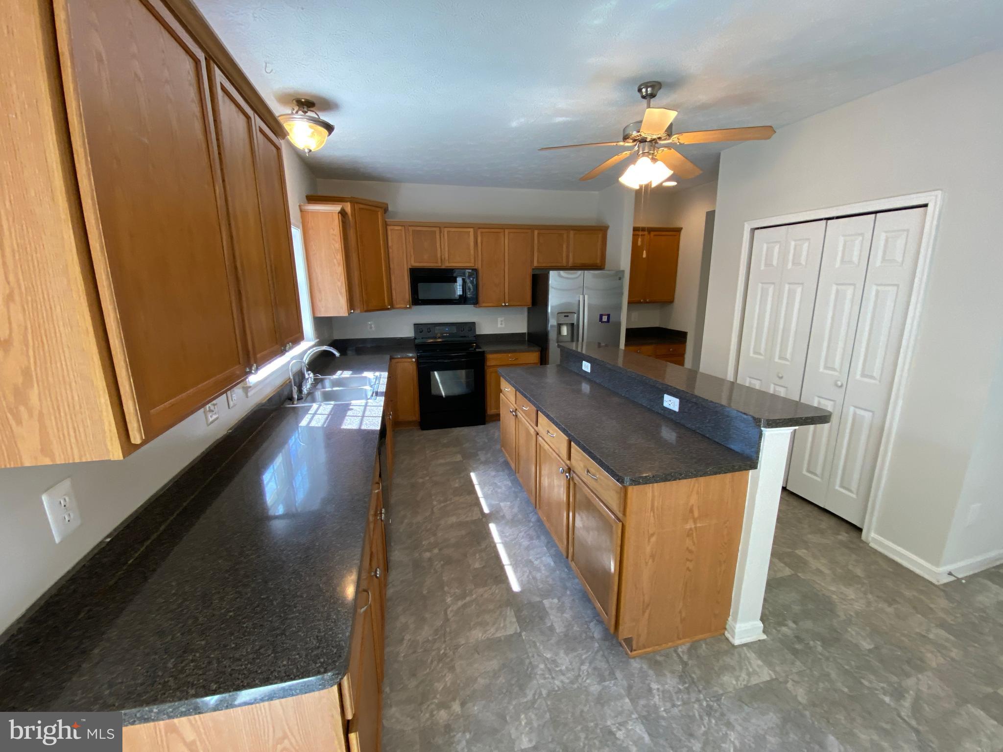 WILDERNESS SHORES - Residential Lease