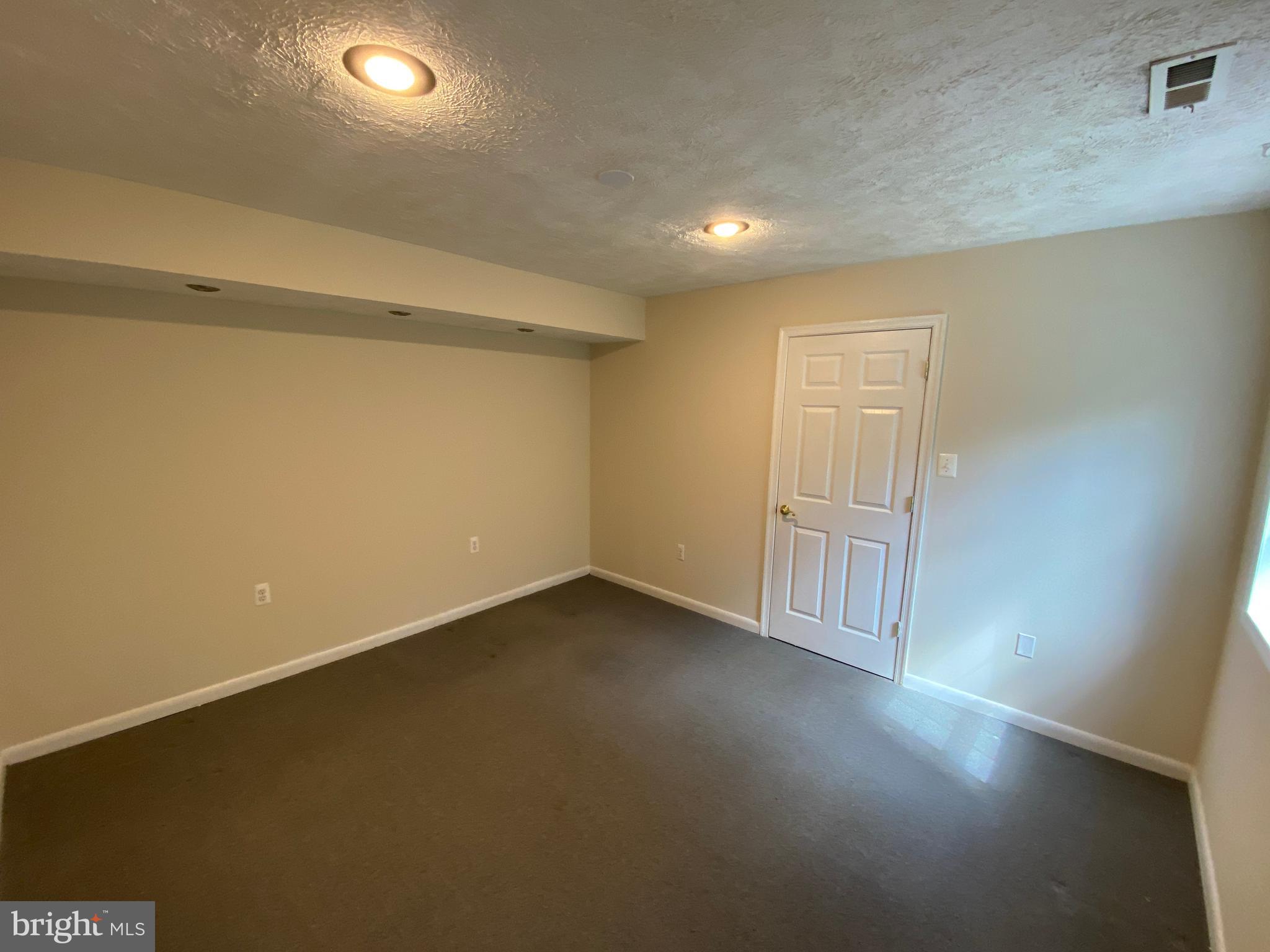 WILDERNESS SHORES - Residential Lease